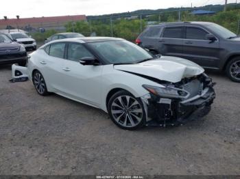  Salvage Nissan Maxima