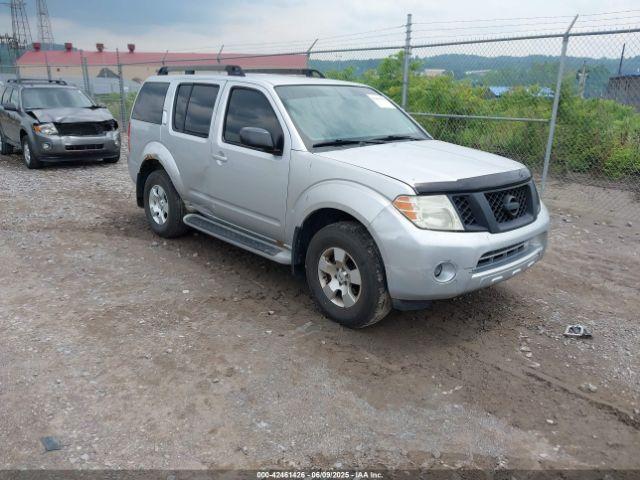  Salvage Nissan Pathfinder