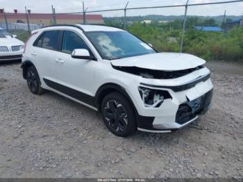  Salvage Kia Niro