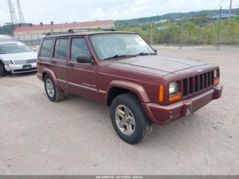  Salvage Jeep Cherokee