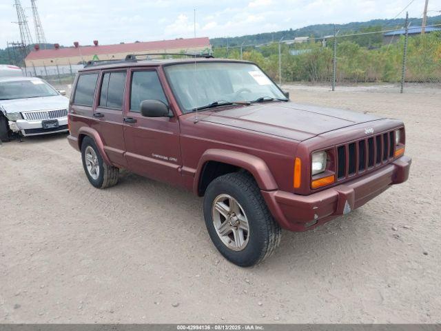 Salvage Jeep Cherokee