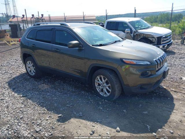  Salvage Jeep Cherokee