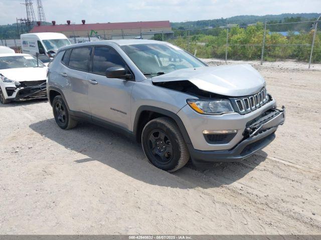  Salvage Jeep Compass
