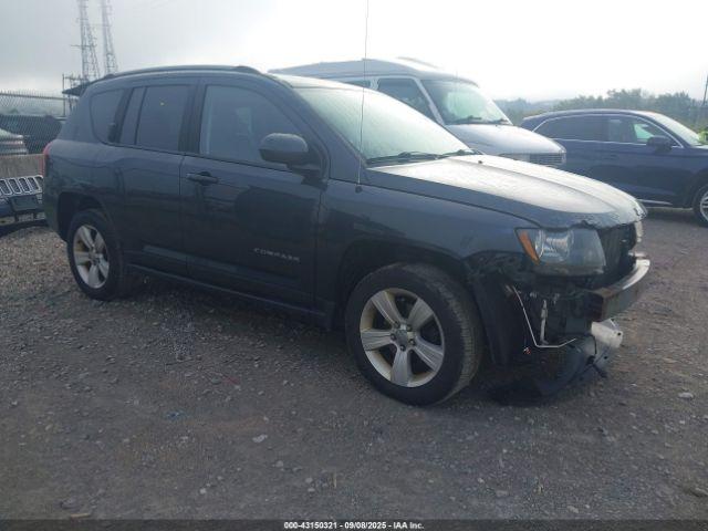  Salvage Jeep Compass