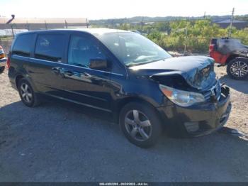  Salvage Volkswagen Routan
