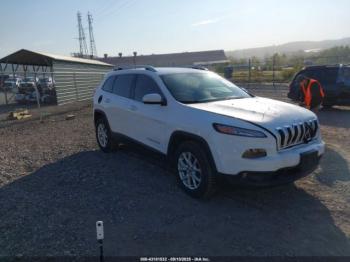  Salvage Jeep Cherokee