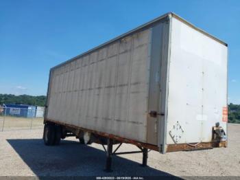  Salvage Great Dane Trailer