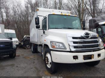 Salvage Hino 258 268