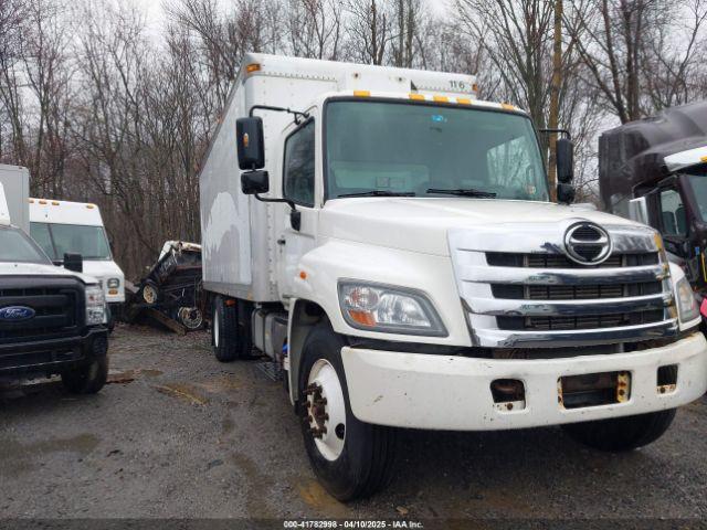  Salvage Hino 258 268