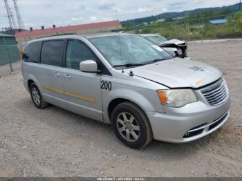  Salvage Chrysler Town & Country