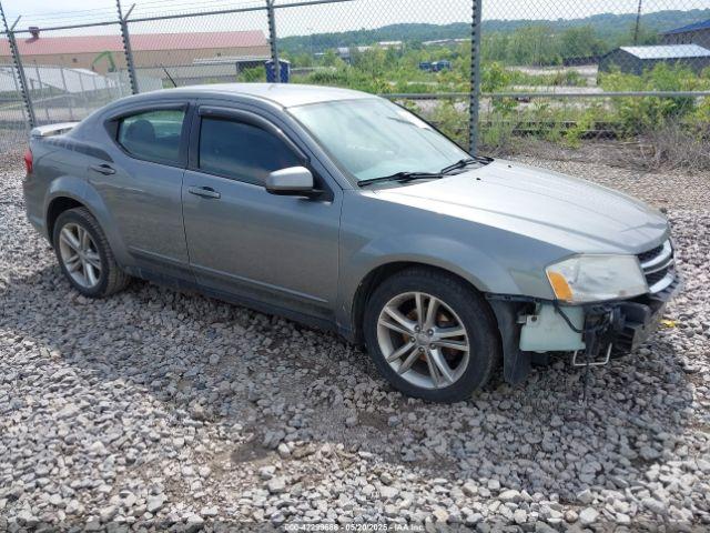  Salvage Dodge Avenger