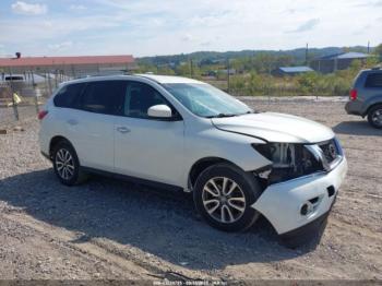  Salvage Nissan Pathfinder