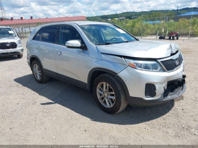  Salvage Kia Sorento