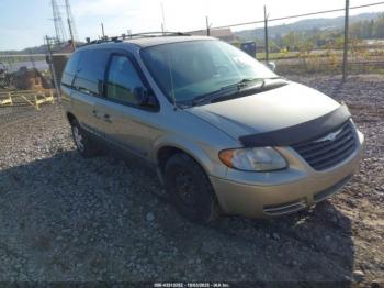  Salvage Chrysler Town & Country