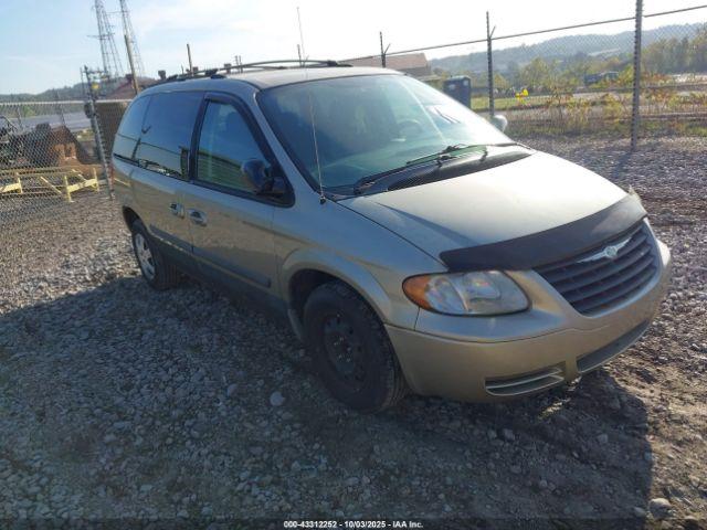  Salvage Chrysler Town & Country
