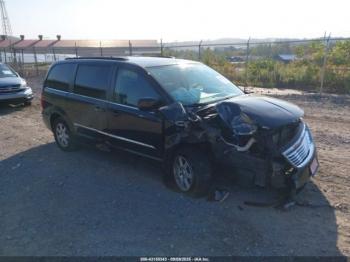  Salvage Chrysler Town & Country
