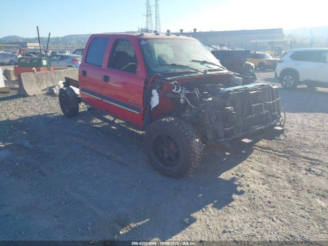 Salvage Chevrolet Silverado 2500