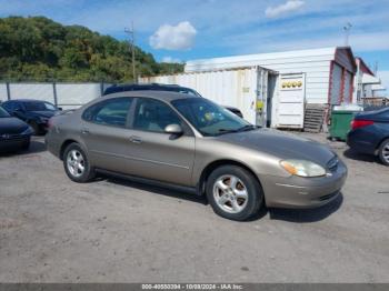  Salvage Ford Taurus
