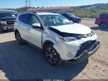  Salvage Toyota RAV4