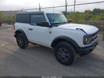  Salvage Ford Bronco