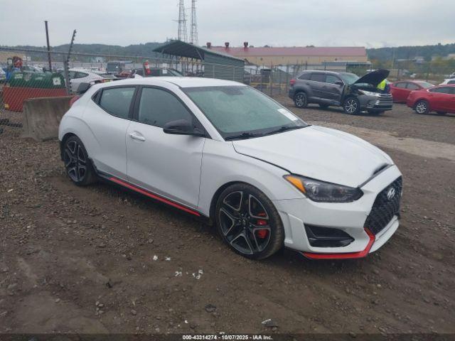  Salvage Hyundai VELOSTER