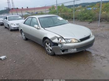  Salvage Lexus Es