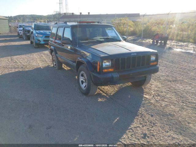  Salvage Jeep Cherokee