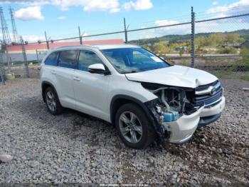  Salvage Toyota Highlander