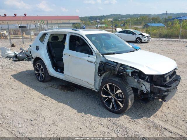  Salvage Volkswagen Tiguan