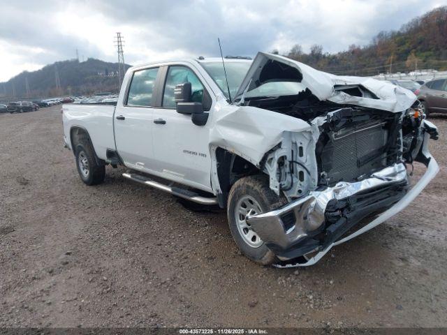  Salvage Chevrolet Silverado 2500