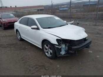  Salvage Volkswagen Passat