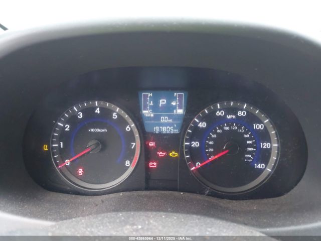 Hyundai ACCENT Gls Image 8