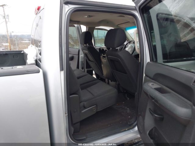 Chevrolet Silverado 2500 Lt Image 16