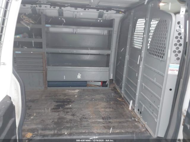 Chevrolet Express Work Van Image 3