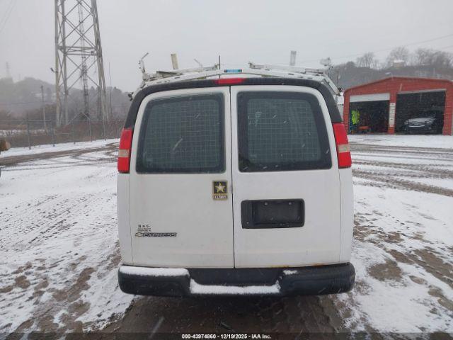 Chevrolet Express Work Van Image 15