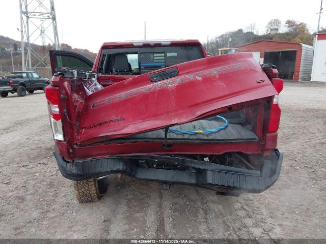 Chevrolet Silverado 1500 4wd  Short Bed Lt Trail Boss Image 16
