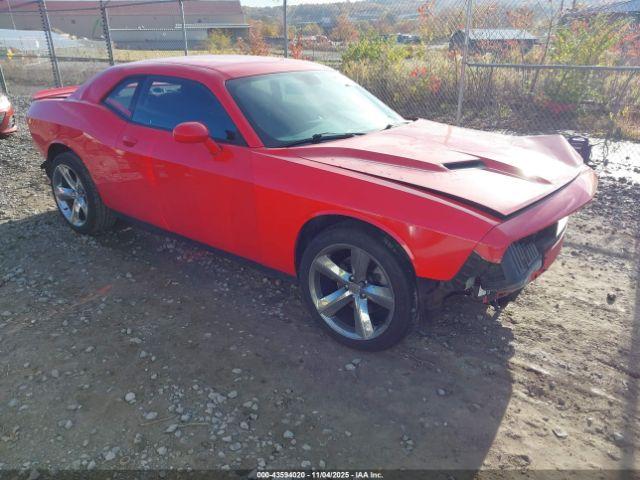  Salvage Dodge Challenger