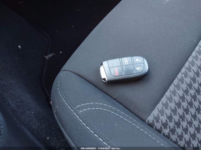 Dodge Challenger Sxt Image 9