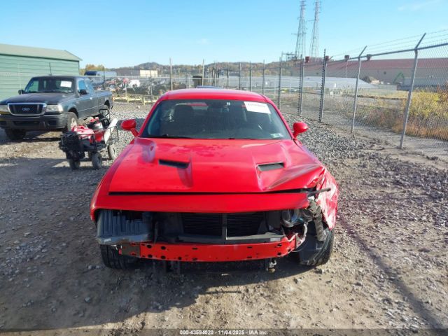 Dodge Challenger Sxt Image 11