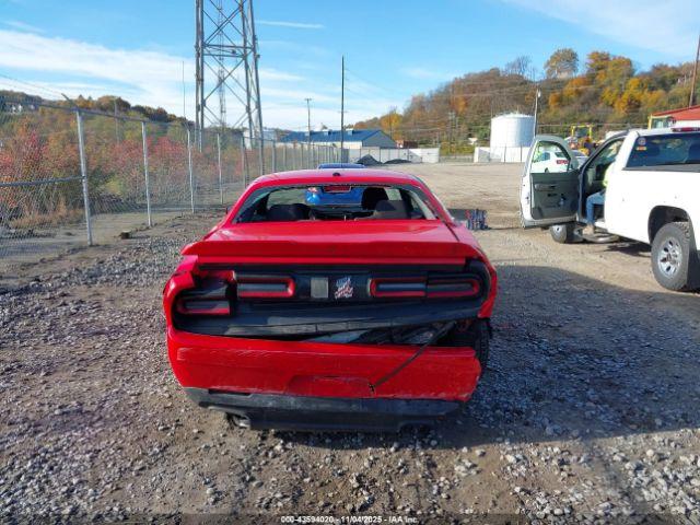 Dodge Challenger Sxt Image 16