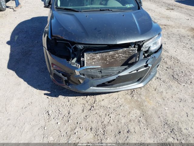 Chevrolet Sonic Fwd  Ls Image 7