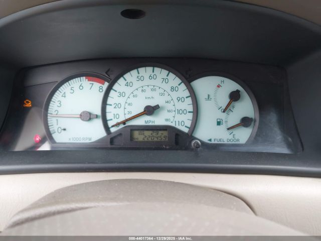 Toyota Corolla Le Image 9