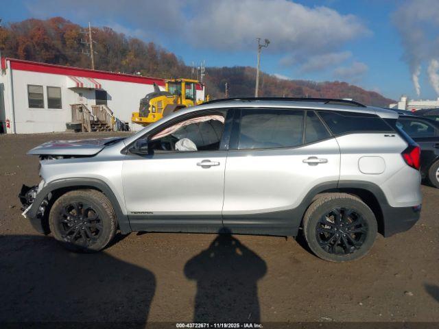 GMC Terrain Awd Sle Image 12