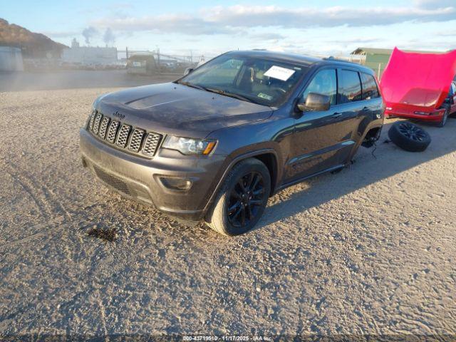 Jeep Grand Cherokee Laredo X 4x4 Image 2