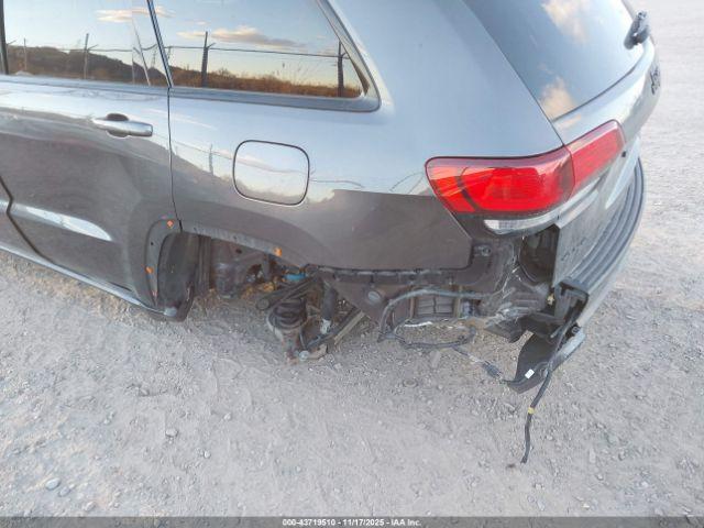 Jeep Grand Cherokee Laredo X 4x4 Image 11