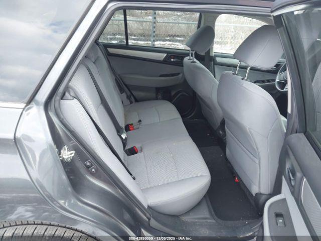 Subaru Outback 2.5i Premium Image 4