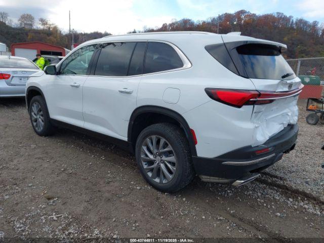 Buick Enclave Preferred Image 5