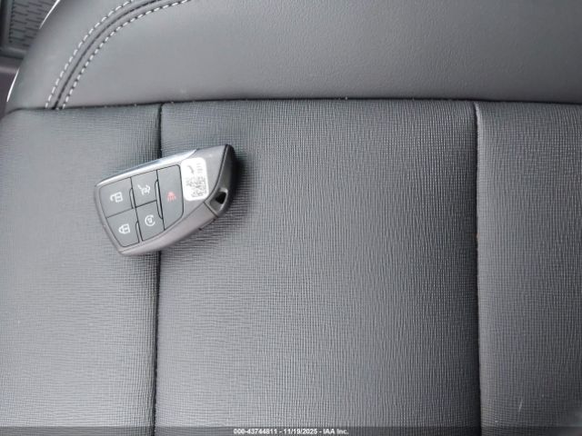 Buick Enclave Preferred Image 11