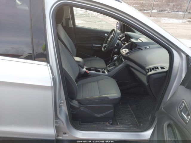 Ford Escape Se Image 3