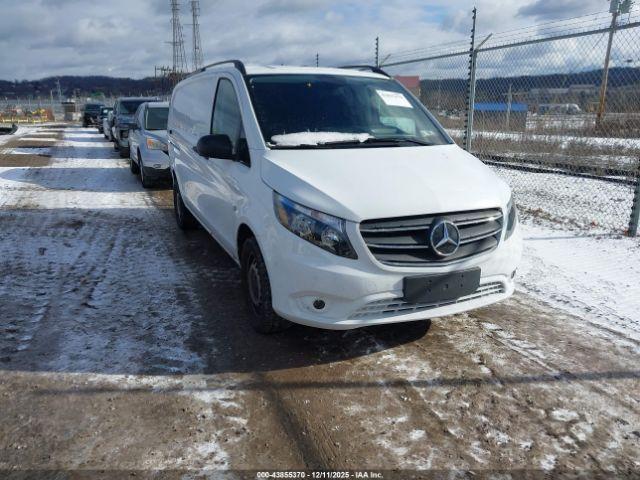  Salvage Mercedes-Benz Metris